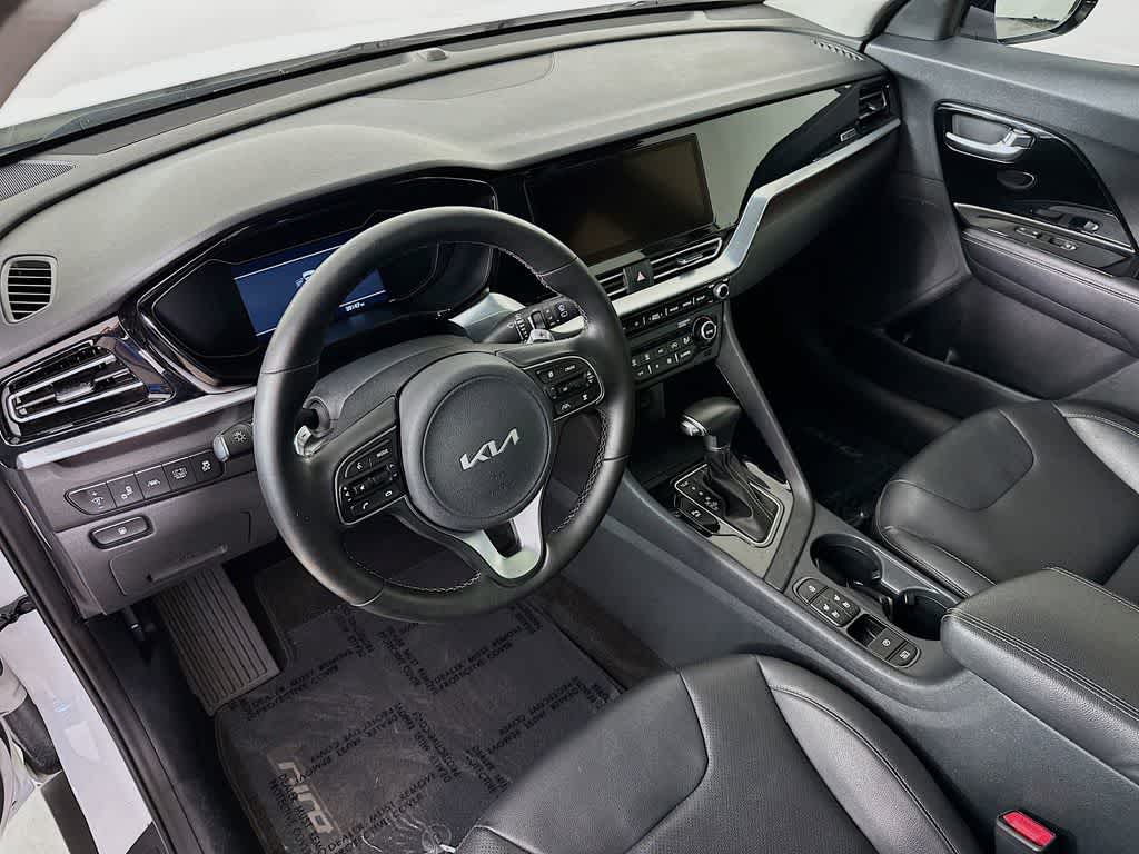 Thumbnail: 2022 Kia Niro - 2