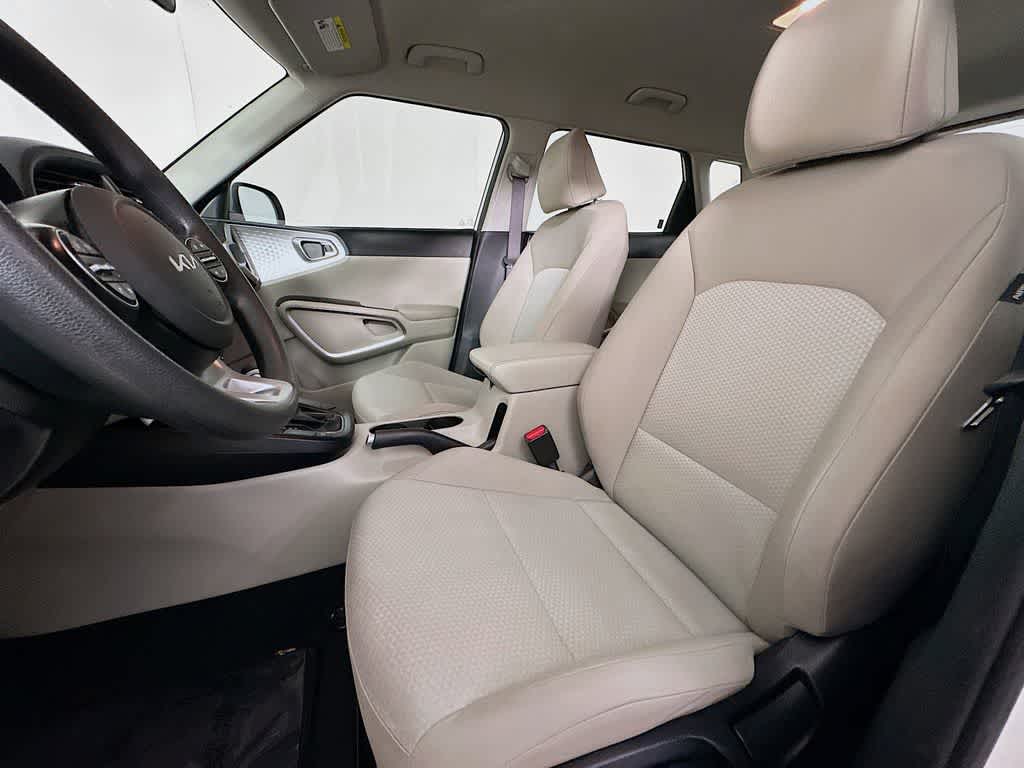 Thumbnail: 2023 Kia Soul - 12