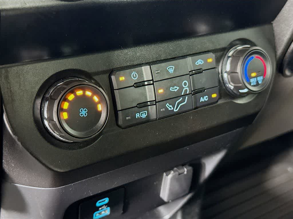 Thumbnail: 2020 Ford Econoline - 17