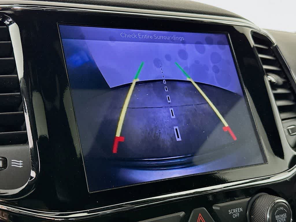 Thumbnail: 2019 Jeep Grand Cherokee - 28