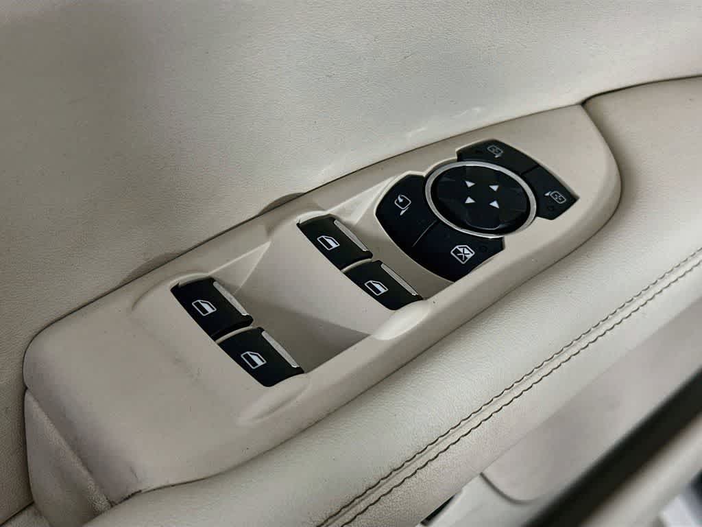 Thumbnail: 2020 Lincoln MKZ - 30