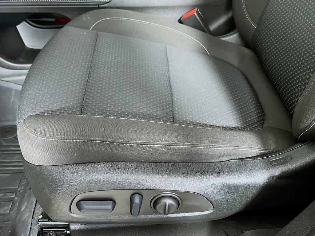 2023 GMC Acadia SLE 29
