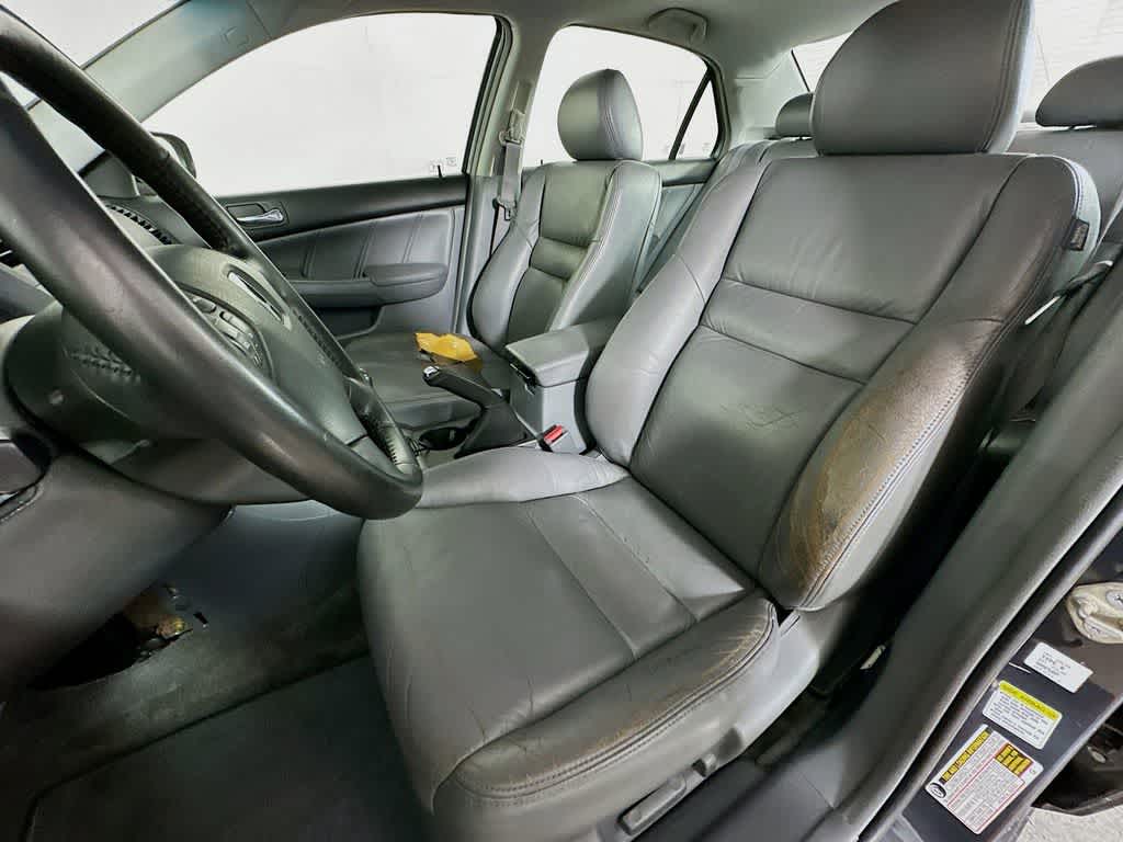 Thumbnail: 2005 Honda Accord - 12