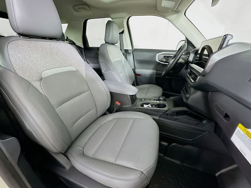 Thumbnail: 2025 Ford Bronco Sport - 15