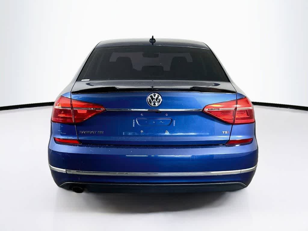 Thumbnail: 2016 Volkswagen Passat - 5