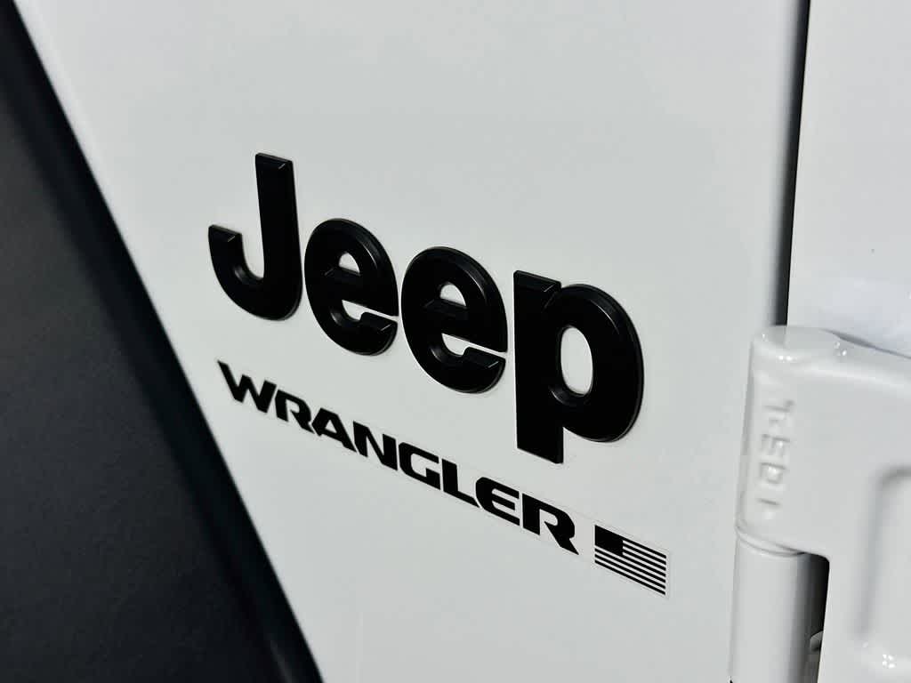 Thumbnail: 2024 Jeep Wrangler - 7