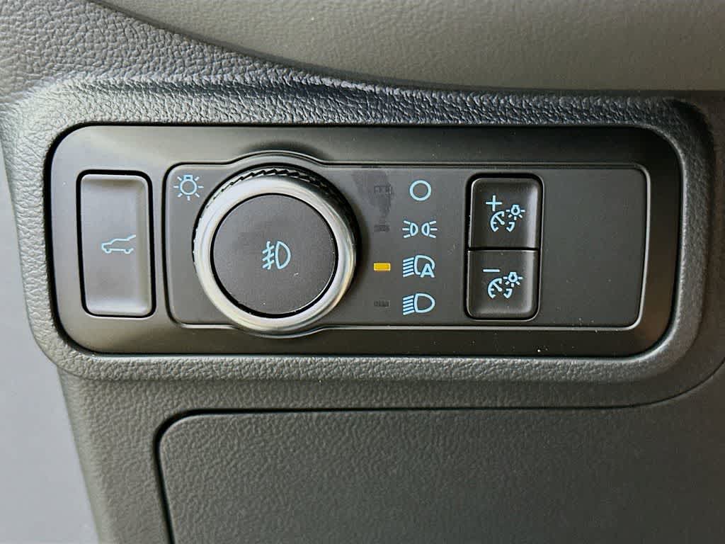 Thumbnail: 2025 Ford Explorer - 26