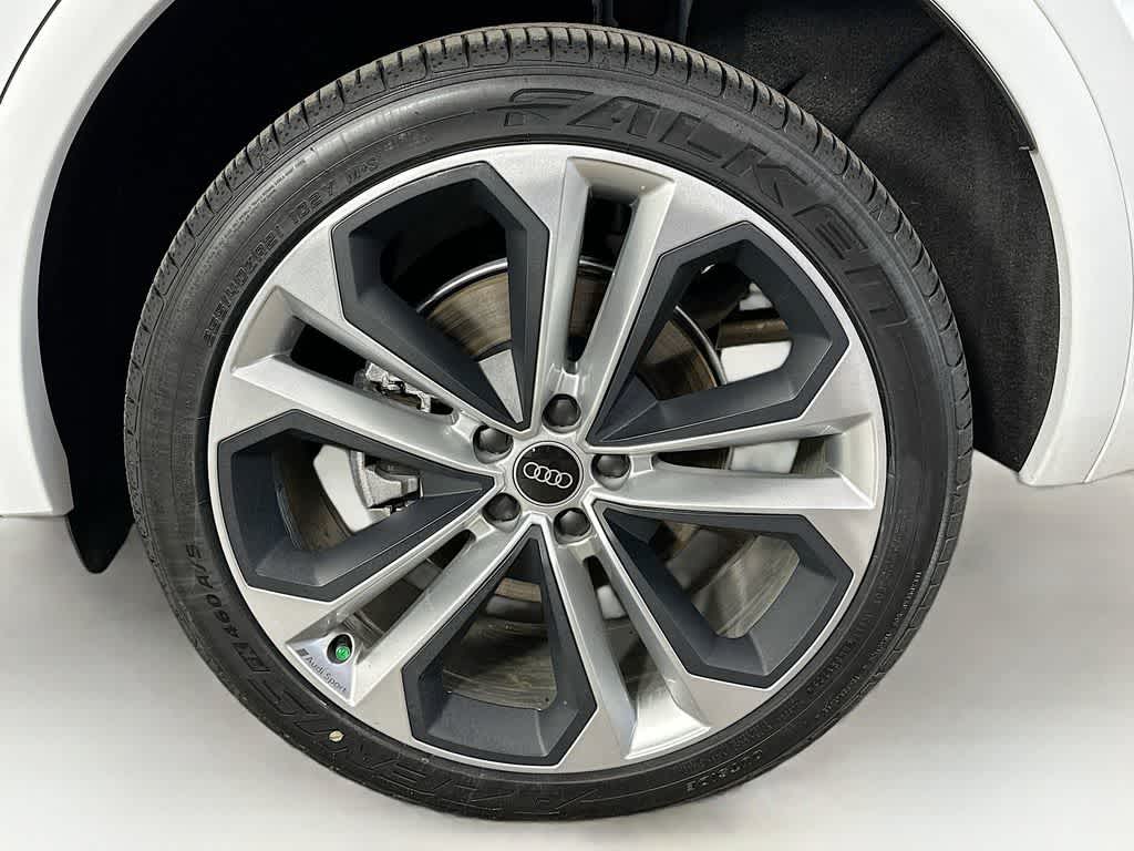 Thumbnail: 2023 Audi Q5 - 8