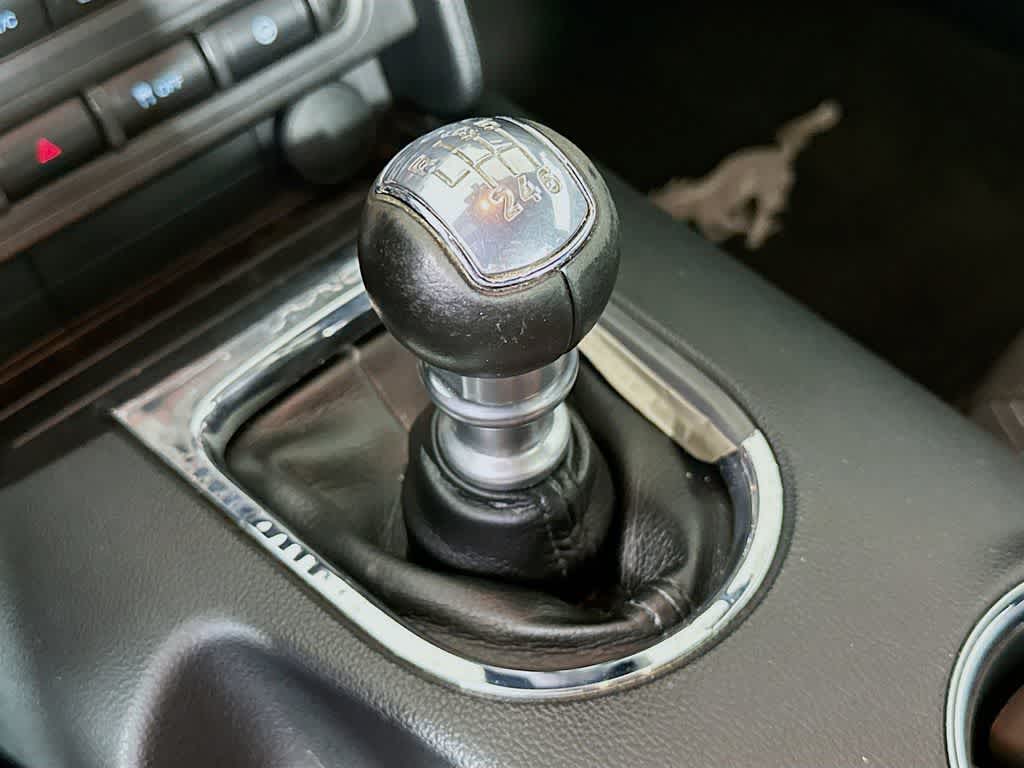 2016 Ford Mustang V6 18