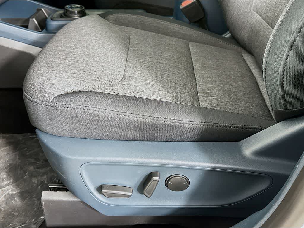 Thumbnail: 2025 Ford Maverick - 30