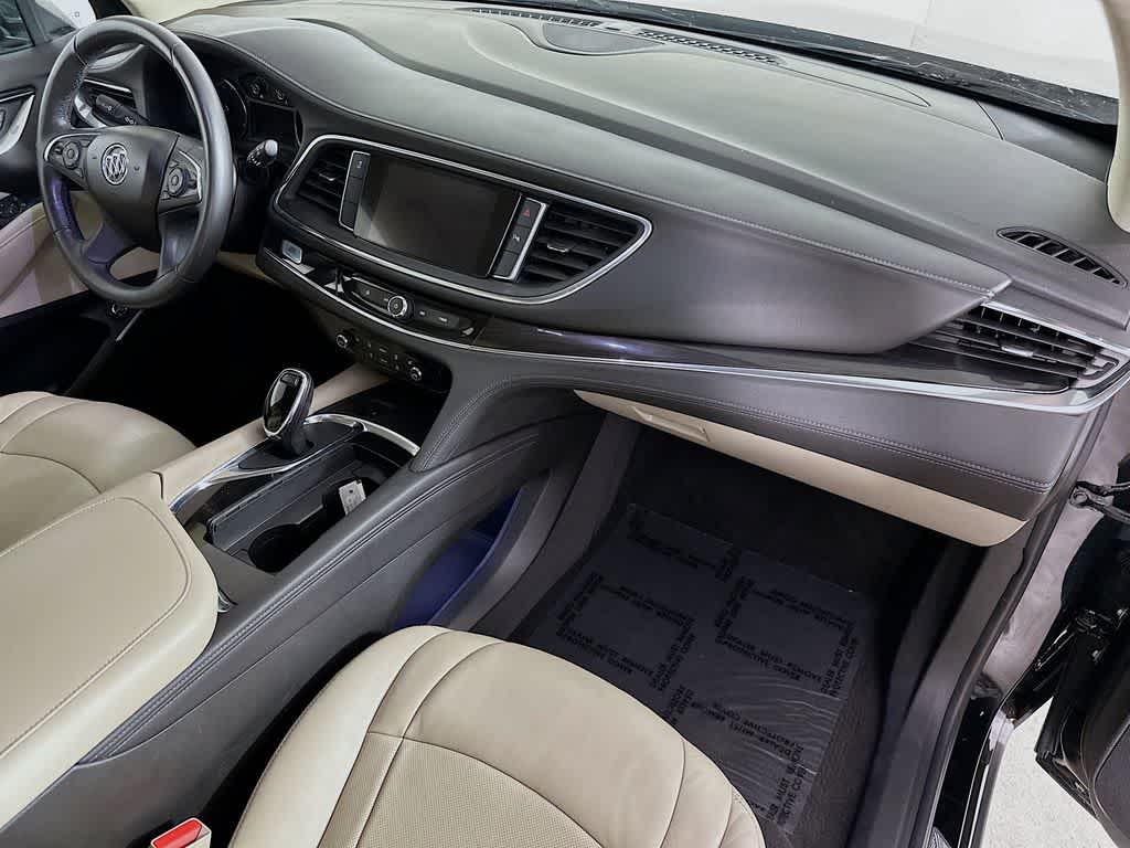 2018 Buick Enclave Essence 32
