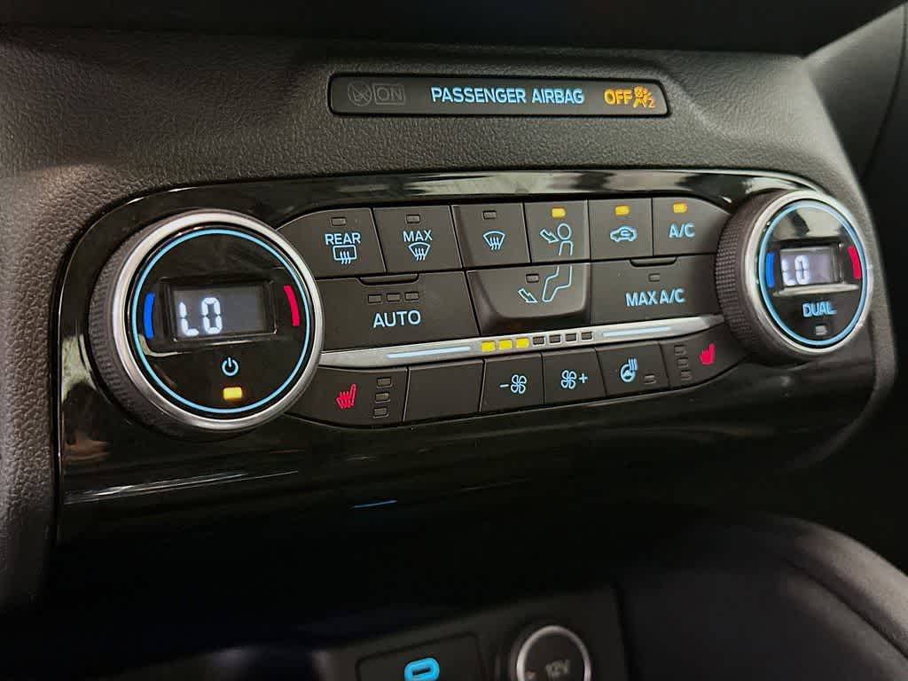 Thumbnail: 2021 Ford Escape - 18