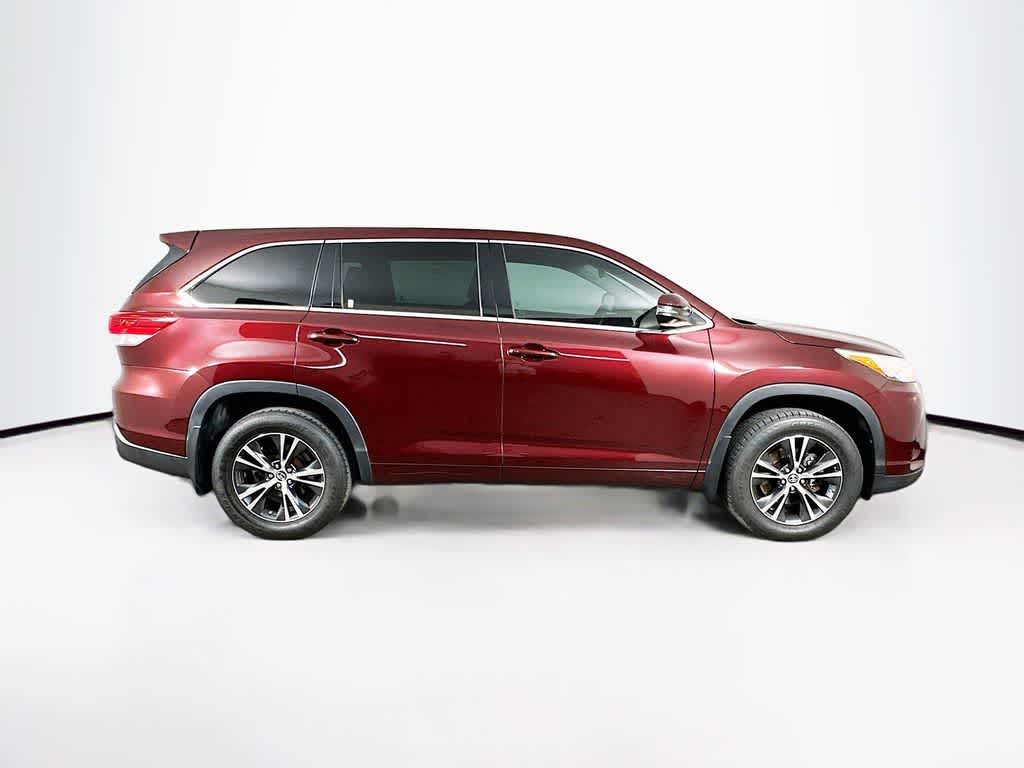 Thumbnail: 2018 Toyota Highlander - 26