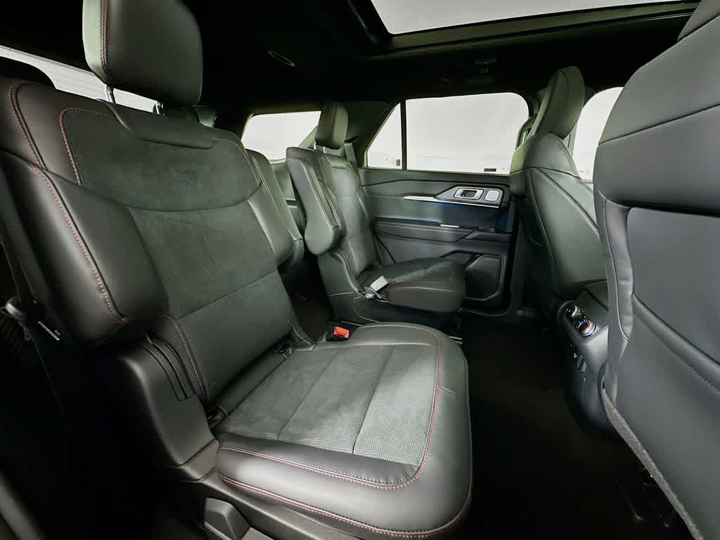 Thumbnail: 2026 Ford Explorer - 32