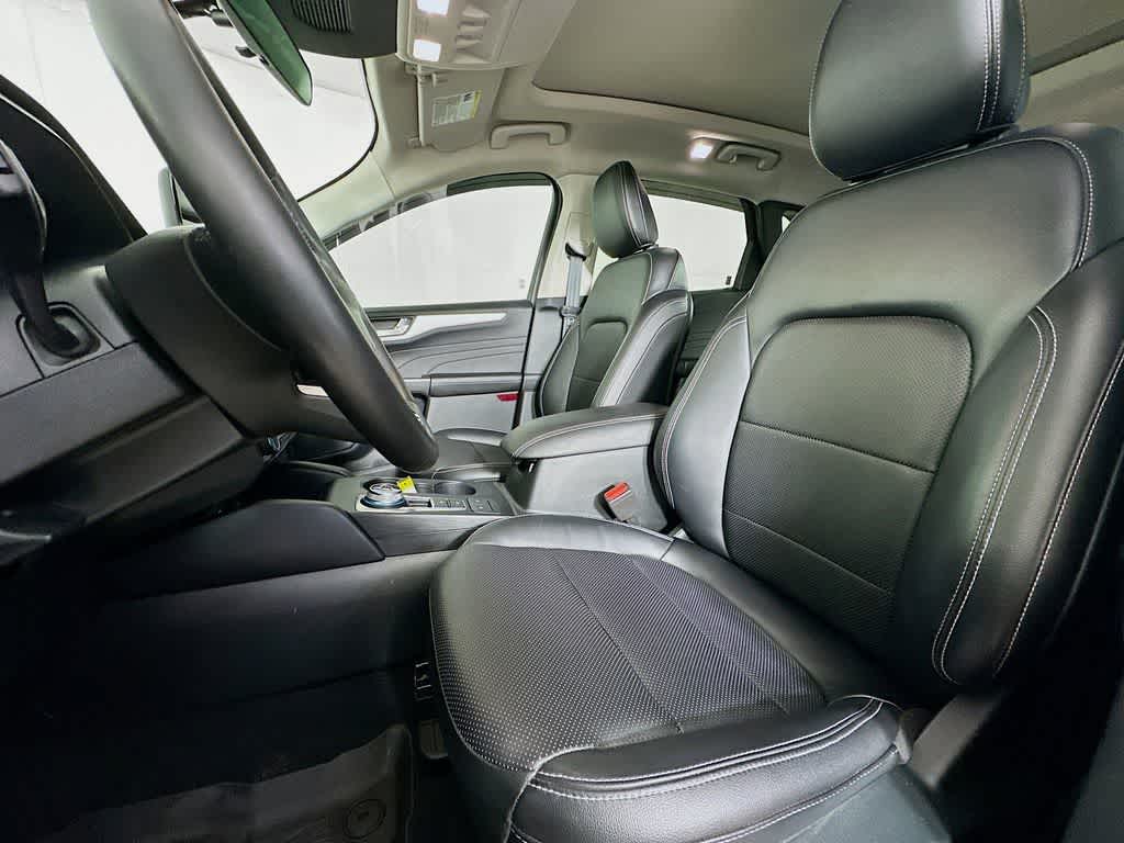 Thumbnail: 2022 Ford Escape - 12