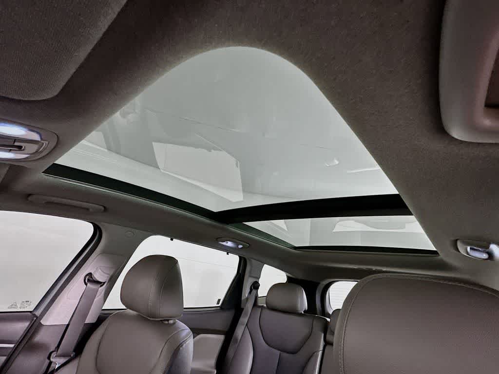 Thumbnail: 2020 Hyundai Santa Fe - 33