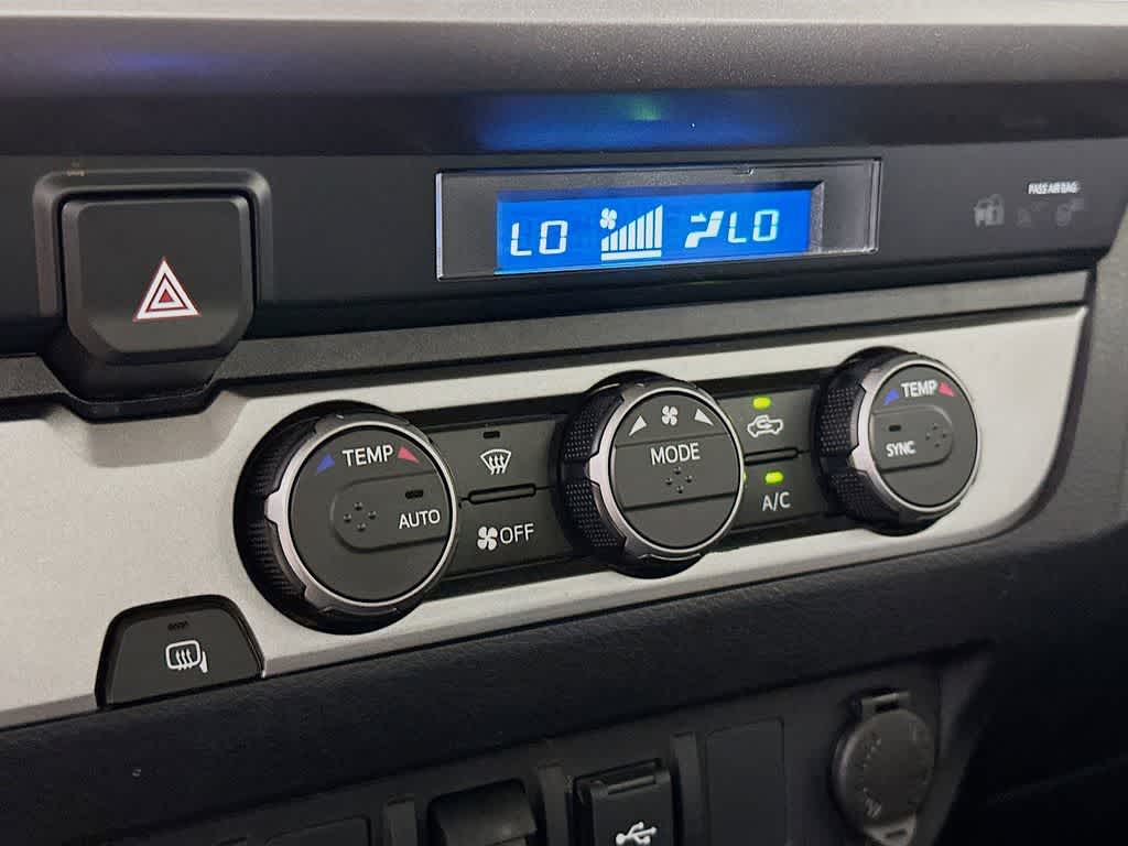 Thumbnail: 2022 Toyota Tacoma - 17