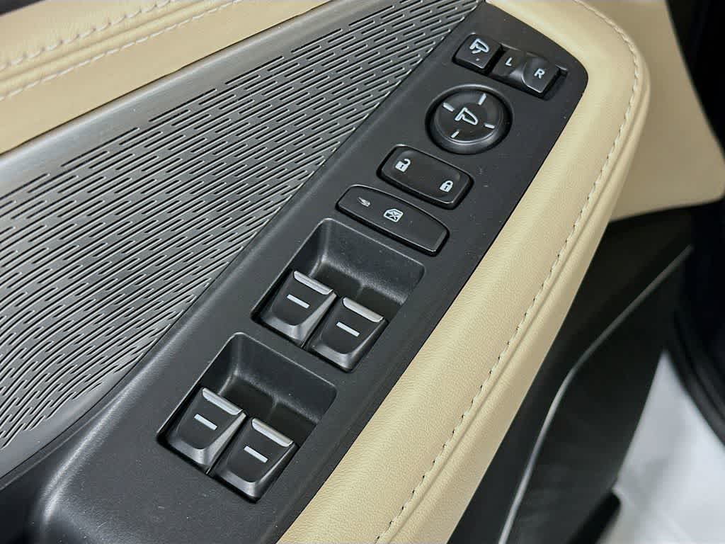 Thumbnail: 2022 Acura MDX - 29