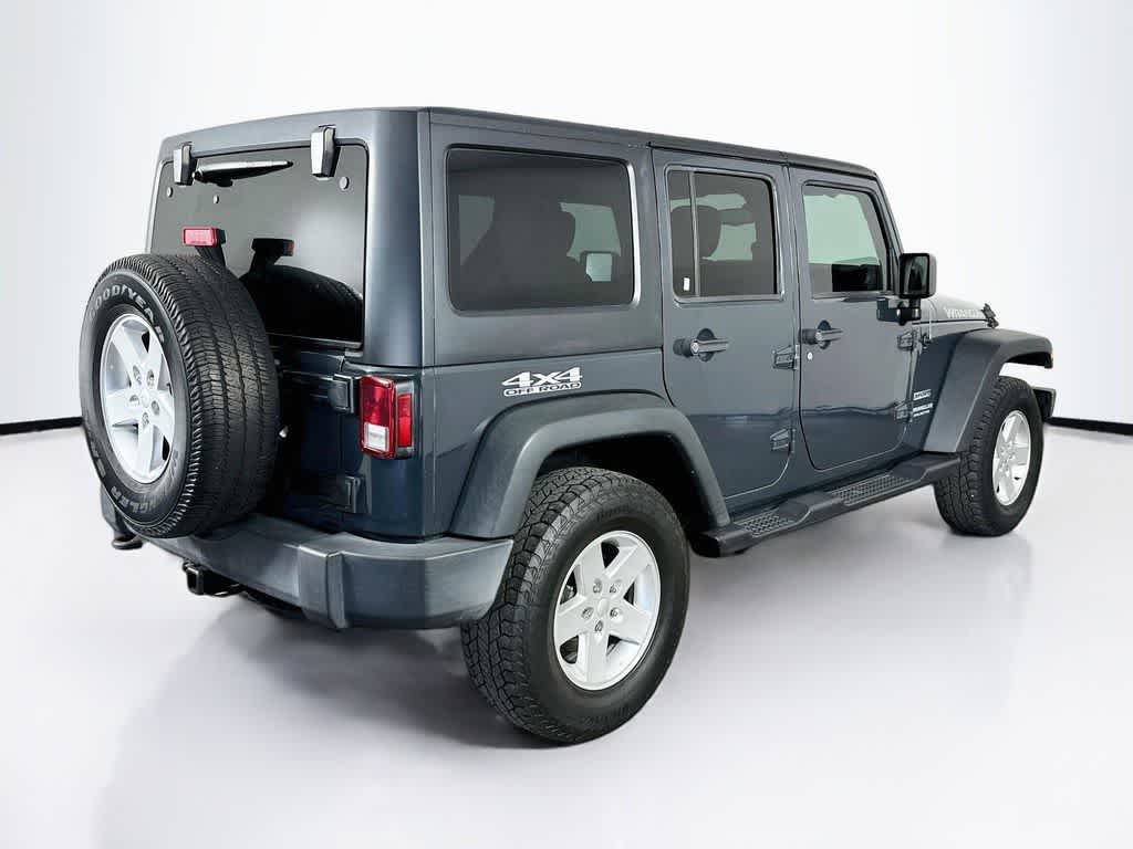 Thumbnail: 2017 Jeep Wrangler - 24