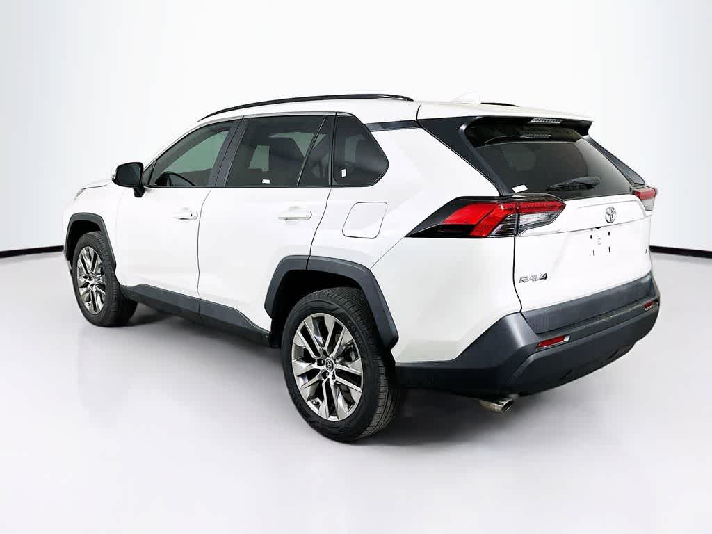 Thumbnail: 2021 Toyota RAV4 - 4