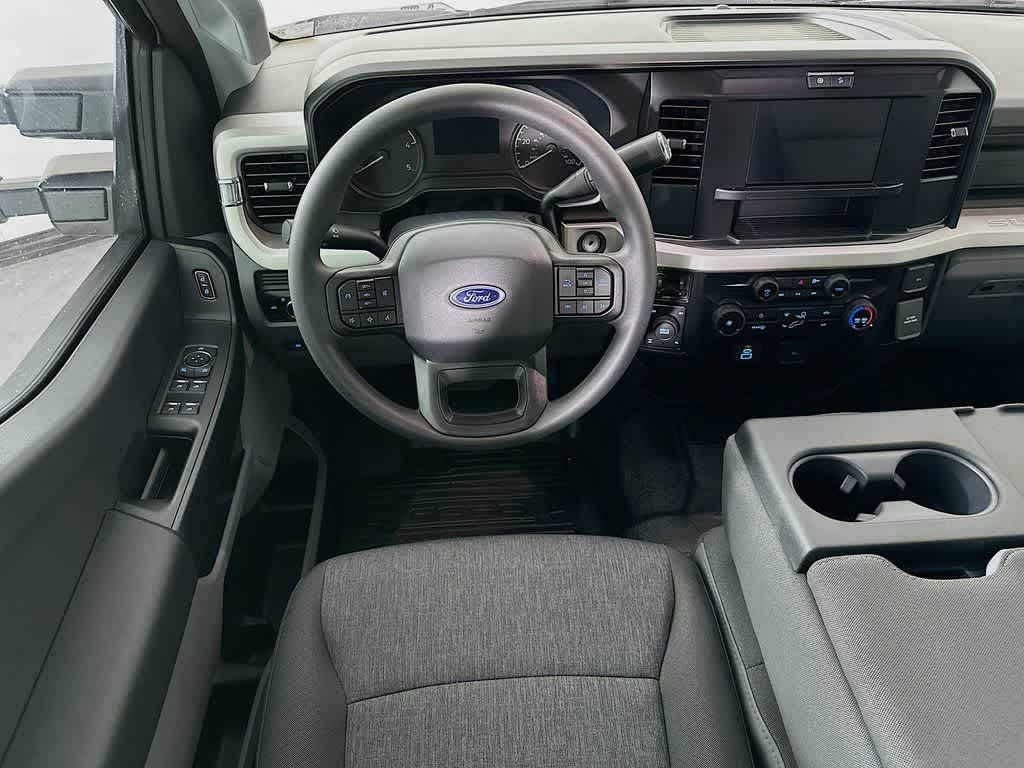 Thumbnail: 2025 Ford F-250 - 10