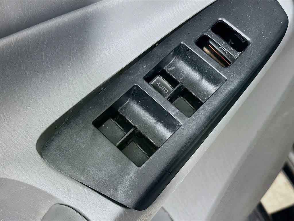 Thumbnail: 2014 Toyota Tacoma - 28