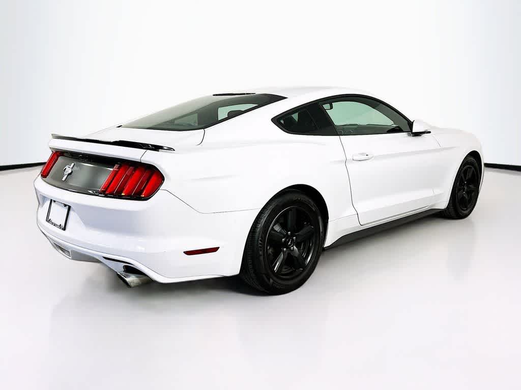 2016 Ford Mustang V6 24