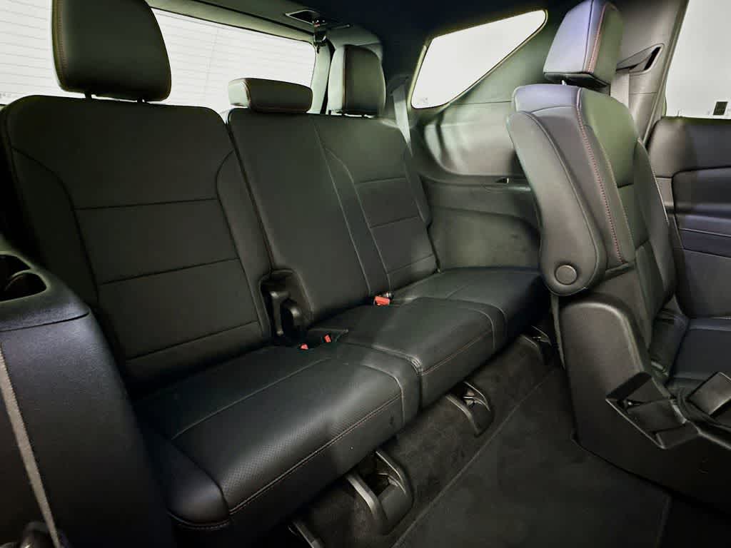 Thumbnail: 2025 Chevrolet Traverse - 31