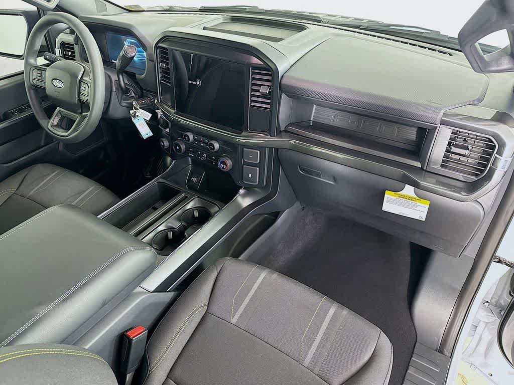 Thumbnail: 2025 Ford F-150 - 32