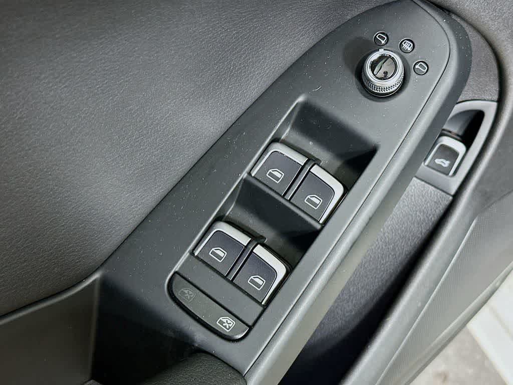 Thumbnail: 2015 Audi A4 - 27