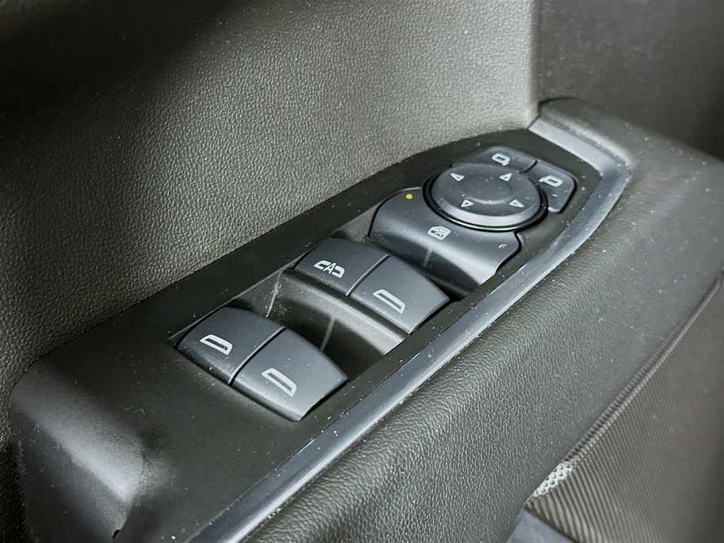 Thumbnail: 2025 Chevrolet Silverado 1500 - 28