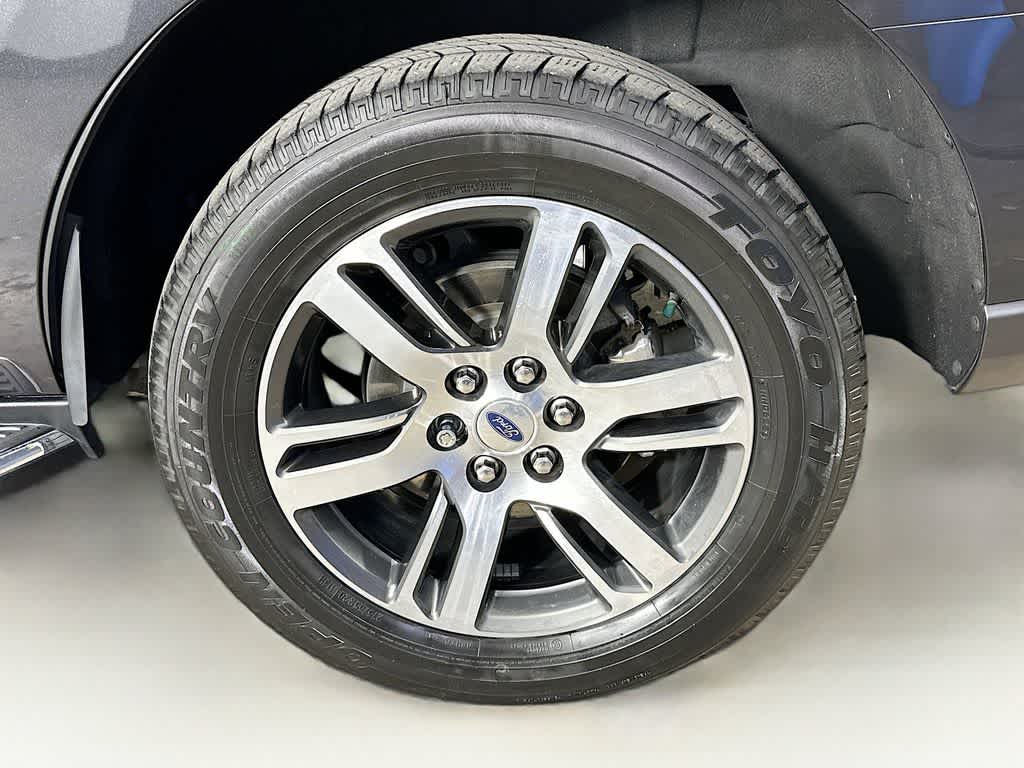 Thumbnail: 2022 Ford Expedition - 8