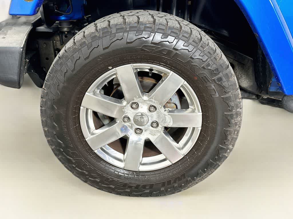 Thumbnail: 2015 Jeep Wrangler - 8