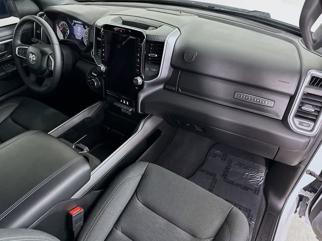 Thumbnail: 2025 RAM 1500 - 32