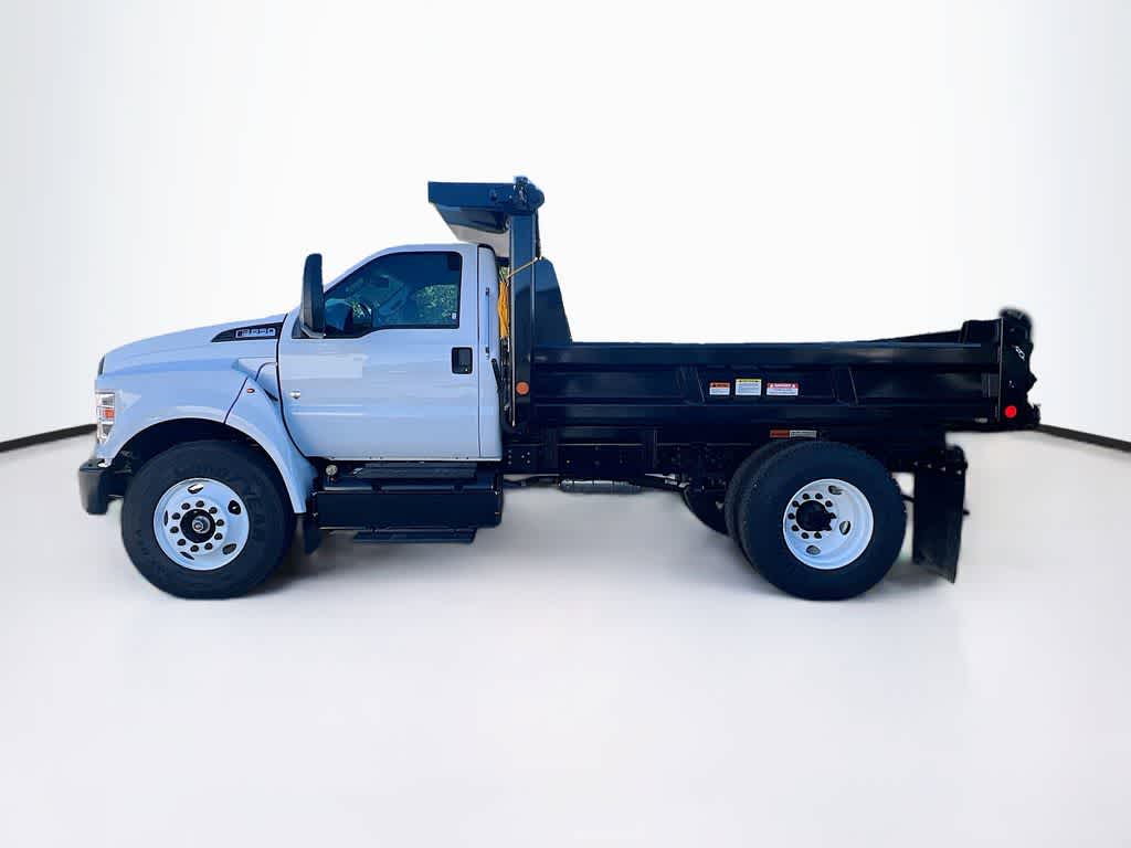 2024 Ford F-650  3