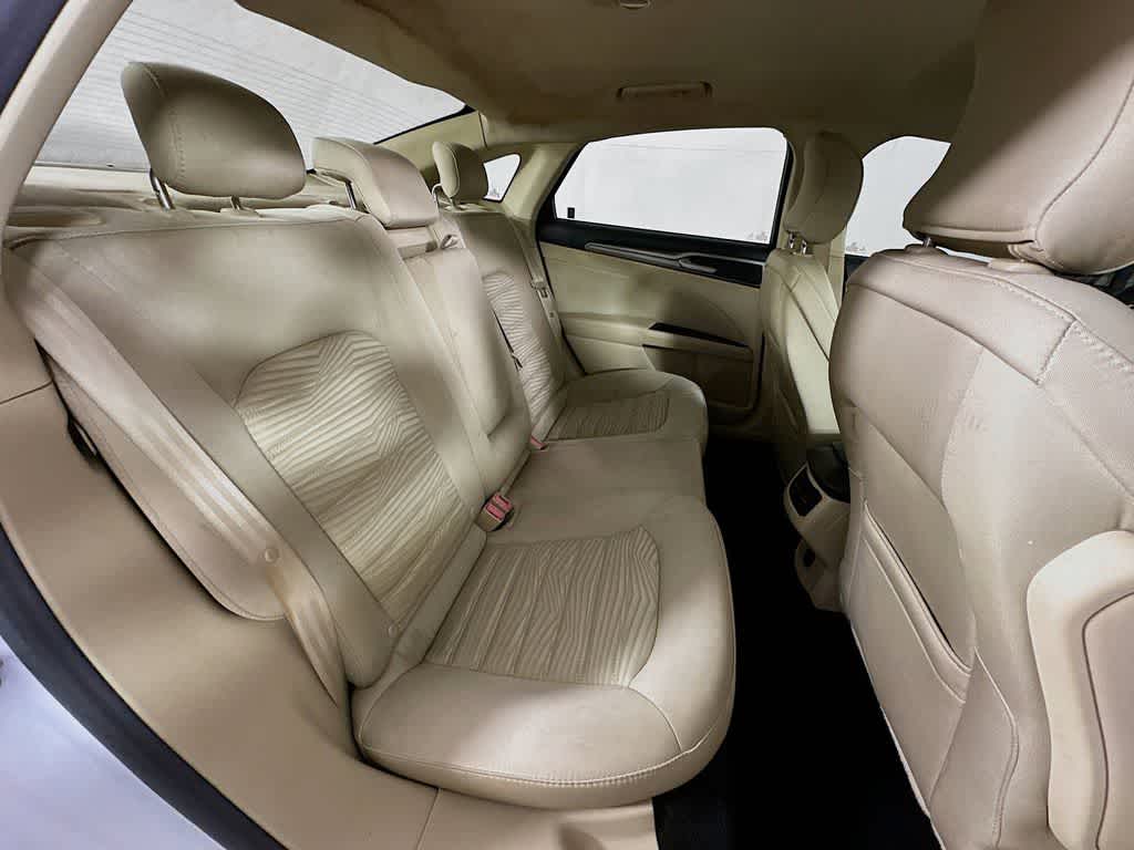 Thumbnail: 2016 Ford Fusion - 30