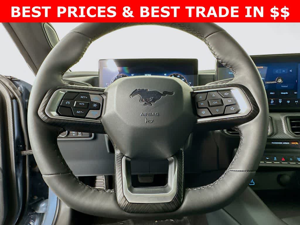 2025 Ford Mustang  15