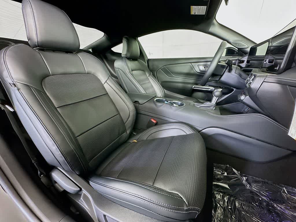 Thumbnail: 2026 Ford Mustang - 13