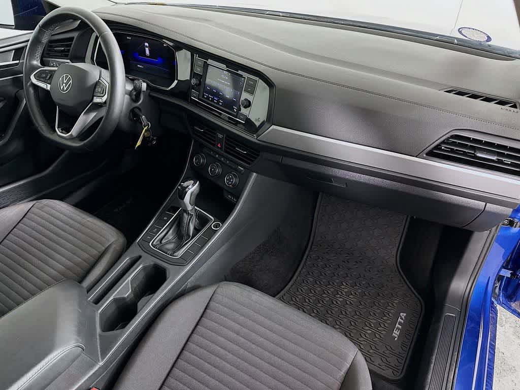 Thumbnail: 2024 Volkswagen Jetta - 31