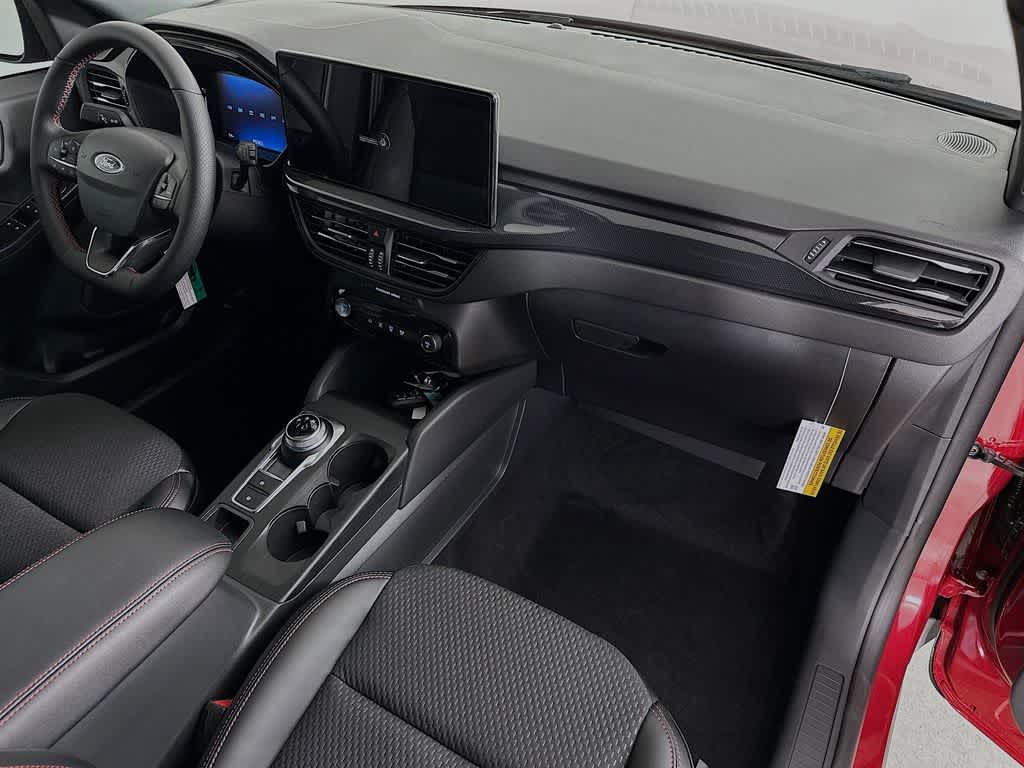 2025 Ford Escape ST-Line 32