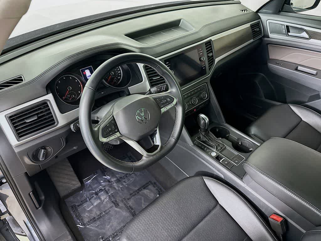 Thumbnail: 2021 Volkswagen Atlas - 2