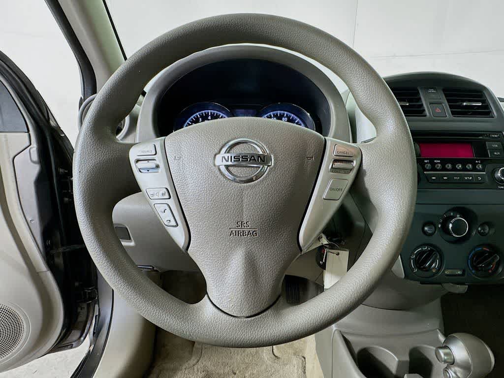 Thumbnail: 2016 Nissan Versa - 15