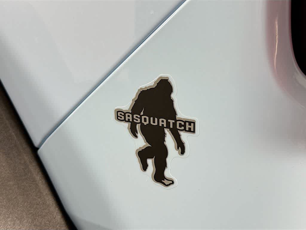 Thumbnail: 2025 Ford Bronco - 7