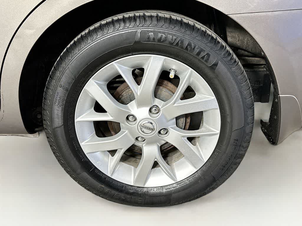 Thumbnail: 2016 Nissan Versa - 8