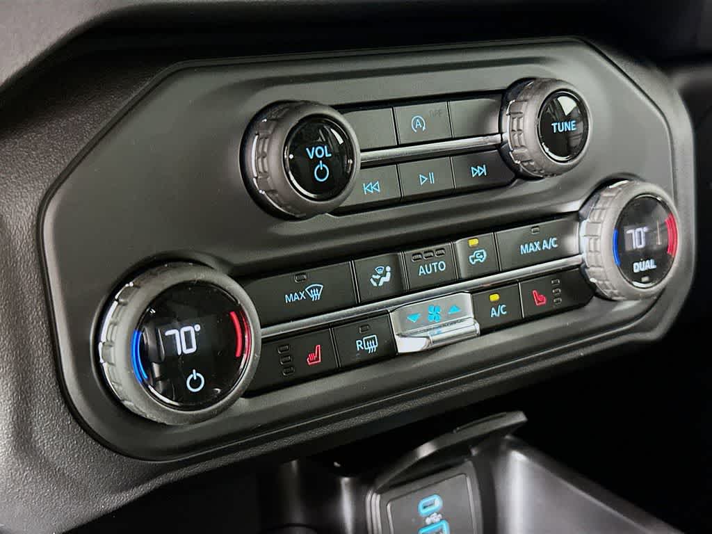 Thumbnail: 2025 Ford Bronco - 18