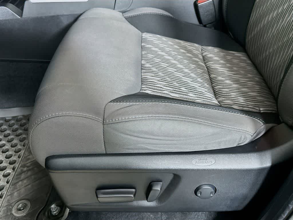 Thumbnail: 2020 Toyota Tundra - 27