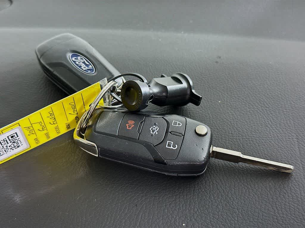 Thumbnail: 2014 Ford Fusion - 22