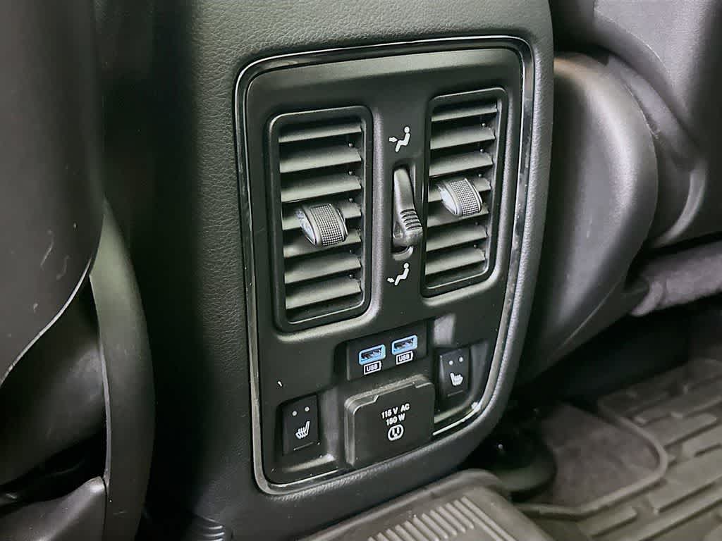 Thumbnail: 2017 Jeep Grand Cherokee - 13