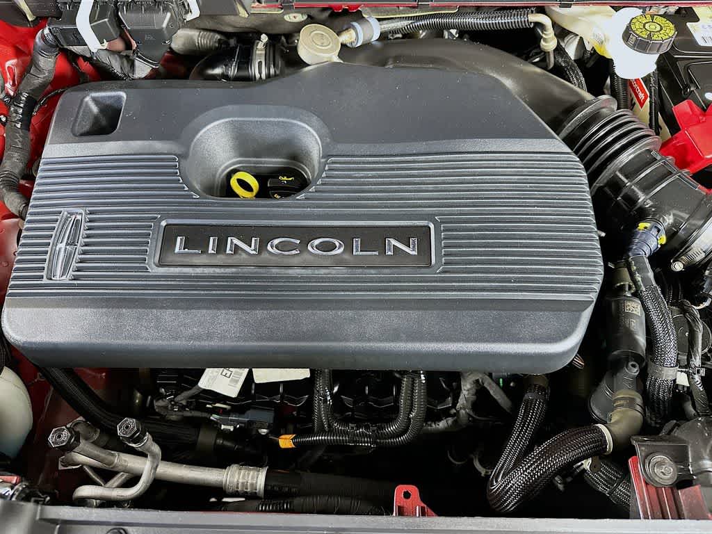 Thumbnail: 2019 Lincoln Nautilus - 9