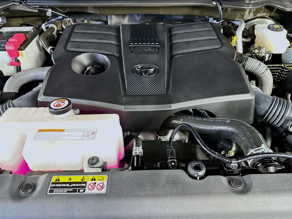 2022 Toyota Tundra SR 9